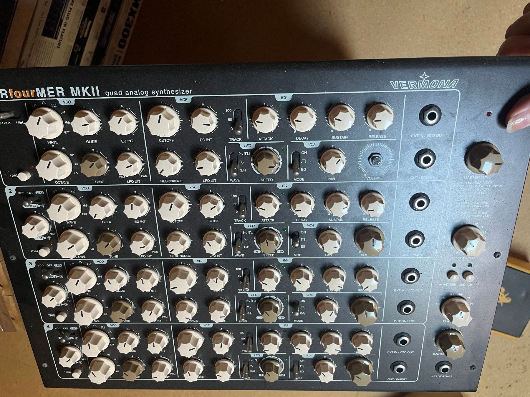 Vermona Musikinstrumente: Vermona PERfourMER MKII – Defekt aus Winterthur von n_l_h 4