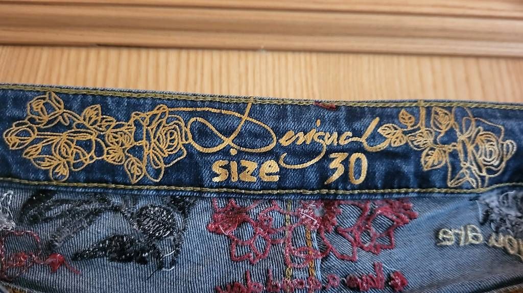 Desigual Jeans: 2 Jeans – Usato da Muolen venduto da Simi897 4