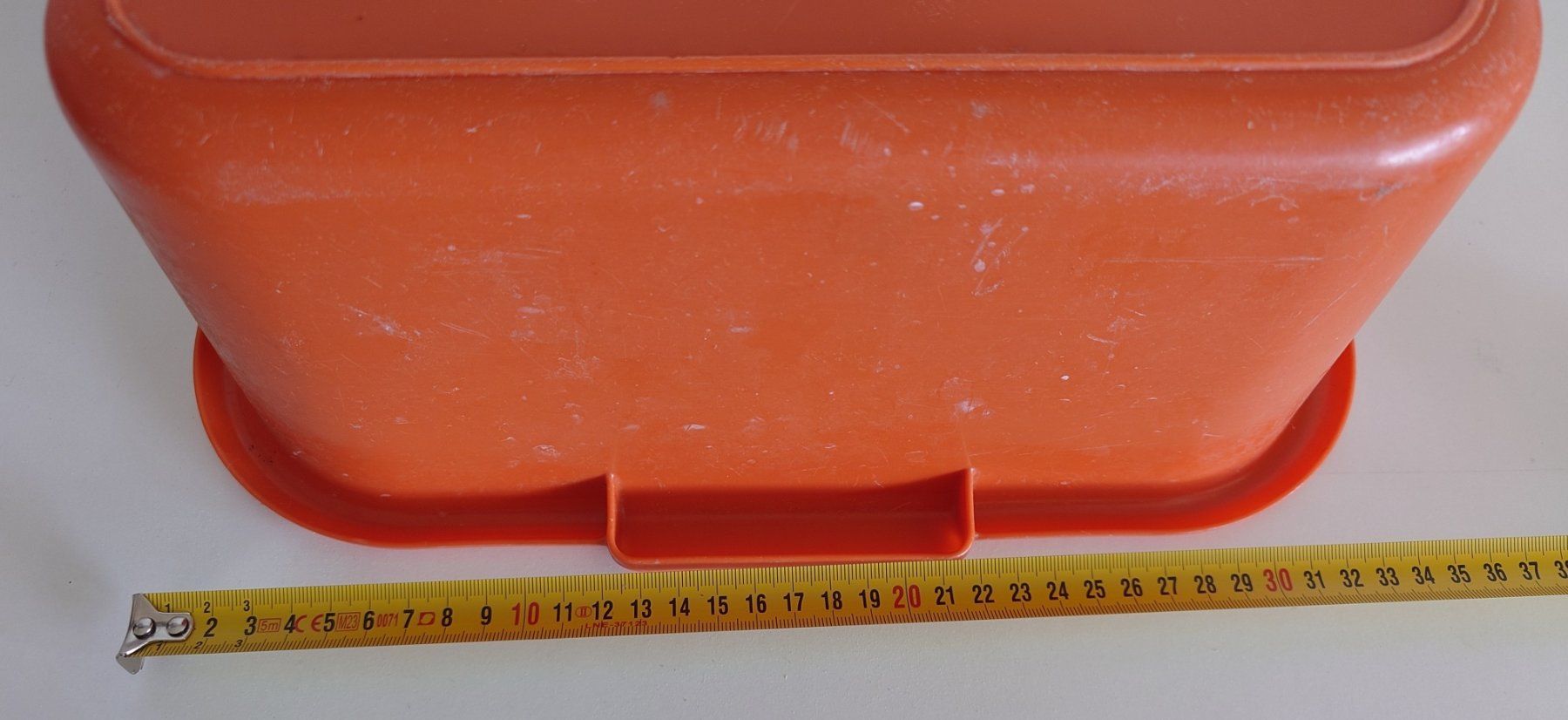 Contenitori & Simili: Waschbecken / Plastikbecken / ca. 8 l / eckig / orange – Usato da Ostermundigen venduto da Chrisascht 3
