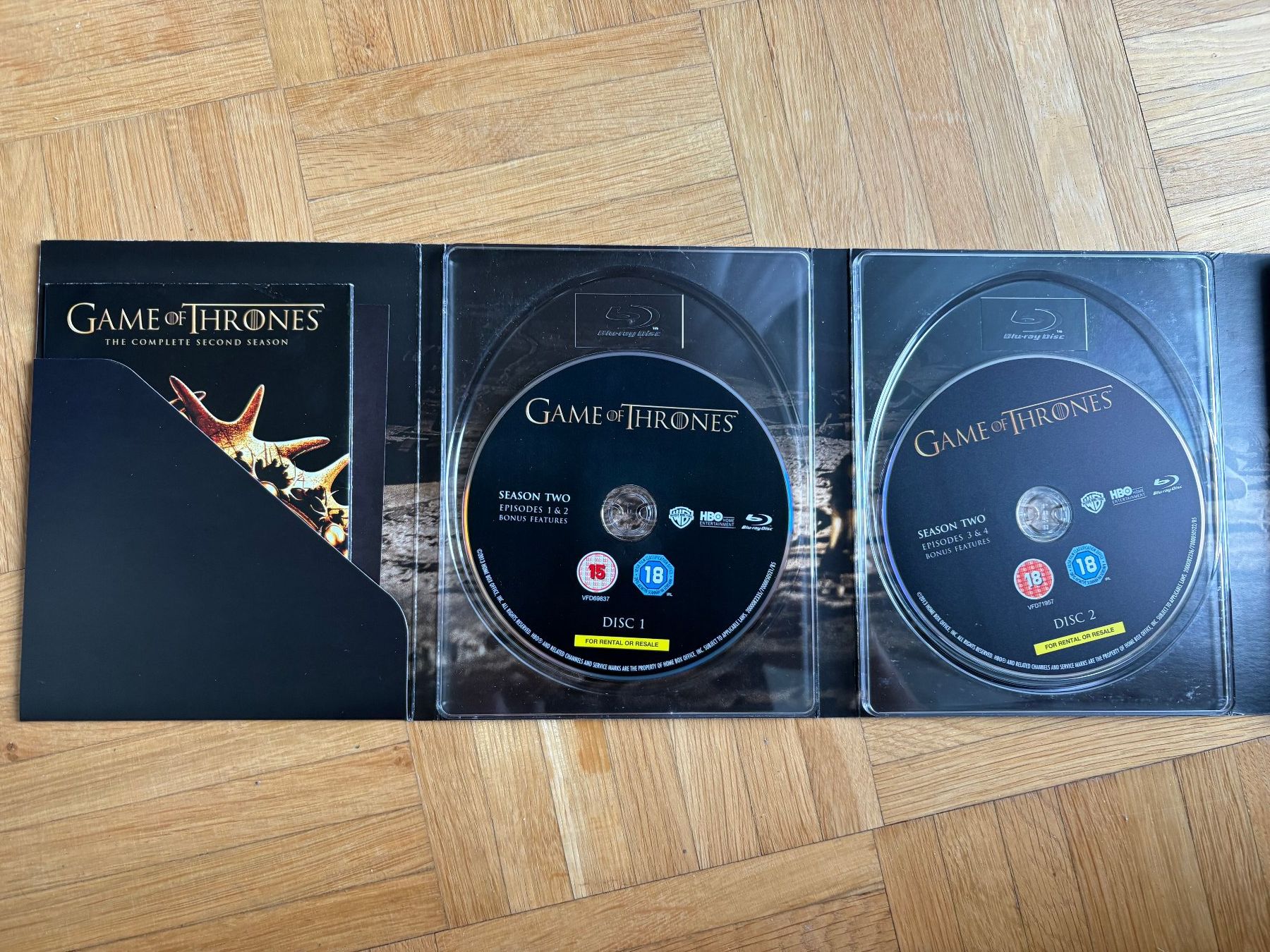 Tutti i DVDs: Game of Thrones - The Complete Second Season - Blu-ray – Usato da Zürich venduto da Malcom 3