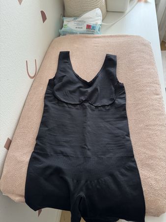 Shapewear Body, Gr. S/M, neu schwarz
