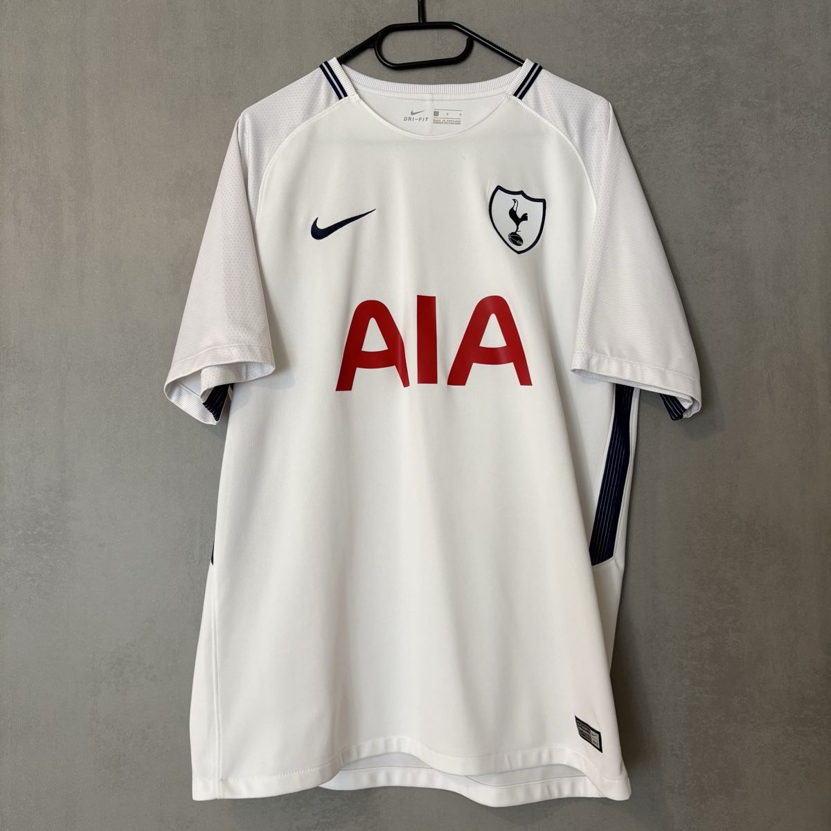 Nike Canottiere & Pantaloni: Tottenham Hotspurs Trikot Son Nike – Usato da Winterthur venduto da LaBodega
