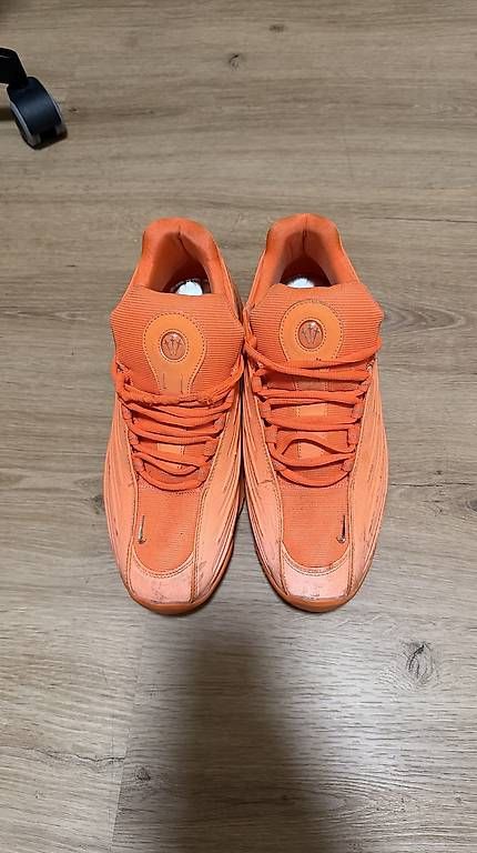 Scarpe da uomo: Nocta Hot Step 2 Orange – Usato da Neuhausen venduto da agh_g2nd