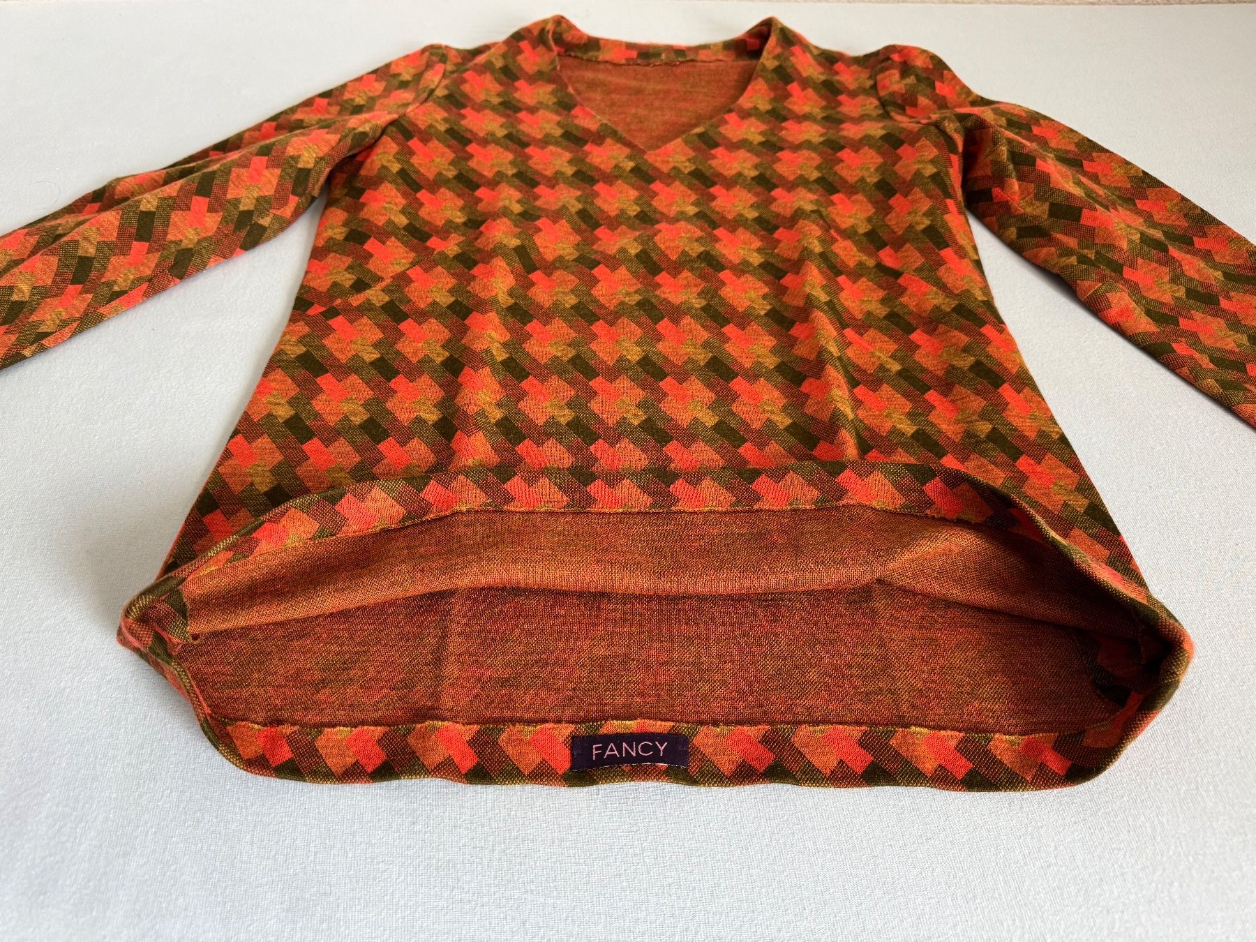 Pullover & Sweatshirts: UNIKAT DESIGNER PULLOVER FANCY, GR. S, HANDGENÄHT – Gebraucht aus Zürich von rolo66 3