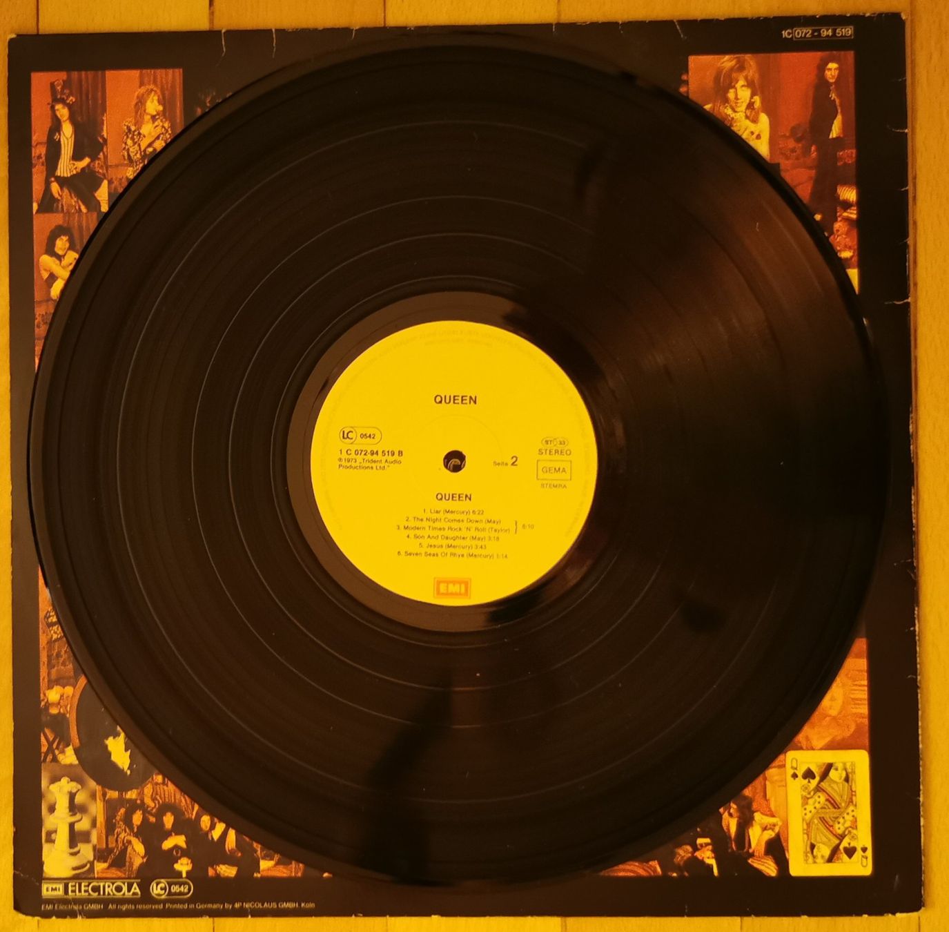 Schallplatten: Queen - "Queen" Vinyl LP von 1973 – Gebraucht aus Birsfelden von dsc_f8gx 3