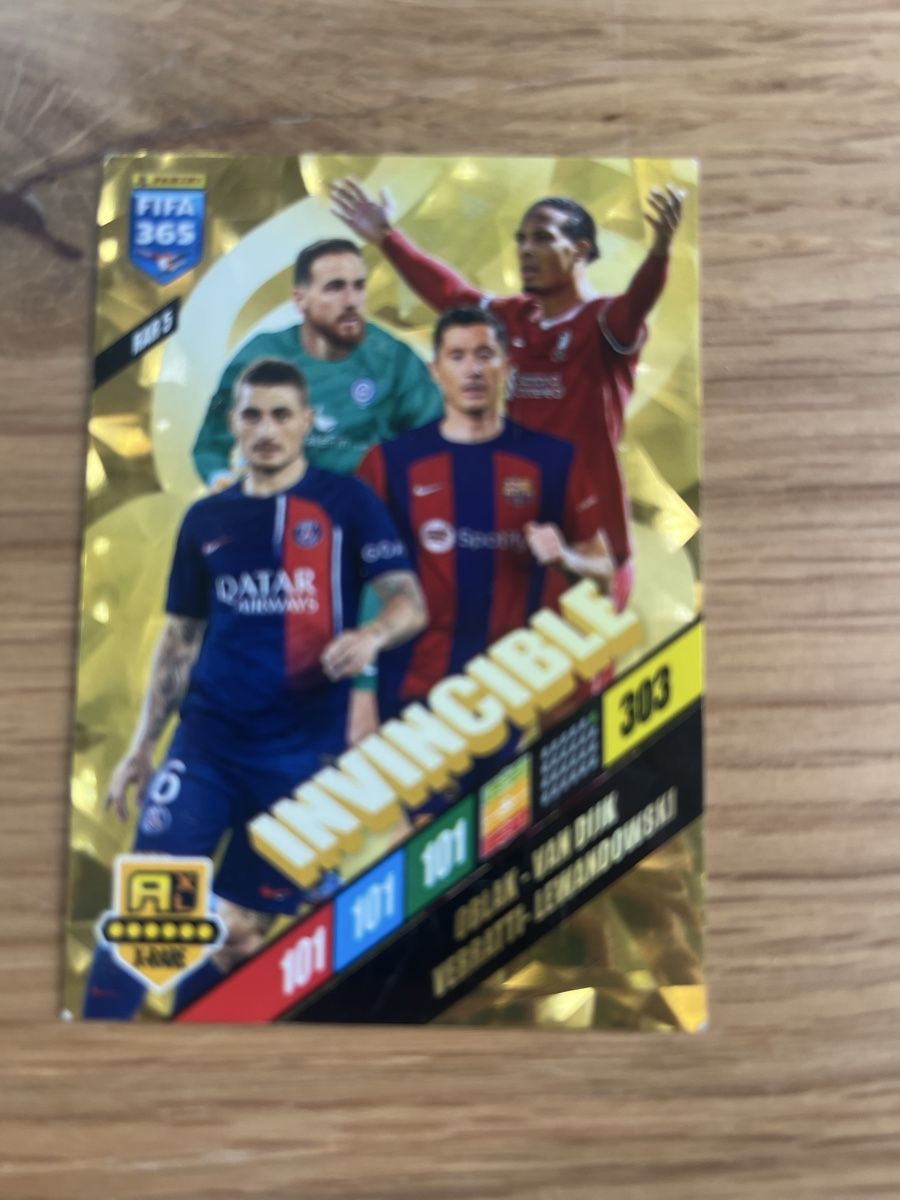 Panini Carte collezionabili: FIFA 365 Invincible – Nuovo (secondo la descrizione) da Burgdorf venduto da lea_cw56