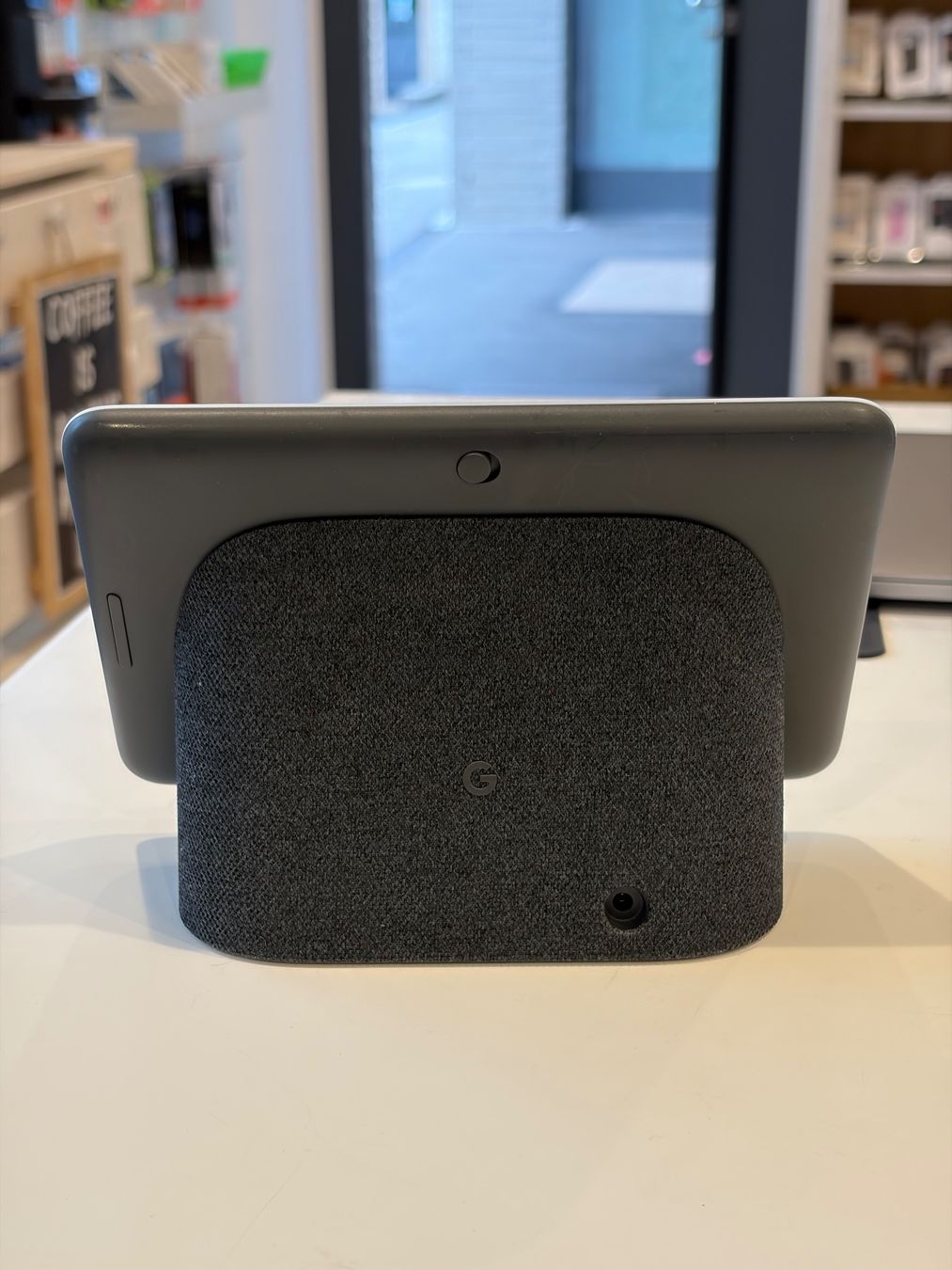 Google Lautsprecher: Google Nest Hub Kreide – Gebraucht aus Wetzikon ZH von uelivernetzt 1