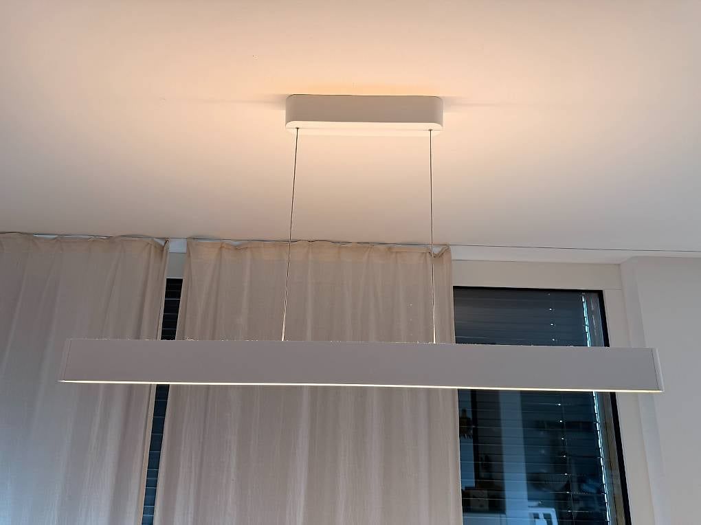 Lampadari & plafoniere: Philips Hue Ensis weiss – Usato da Hindelbank venduto da sarahcw