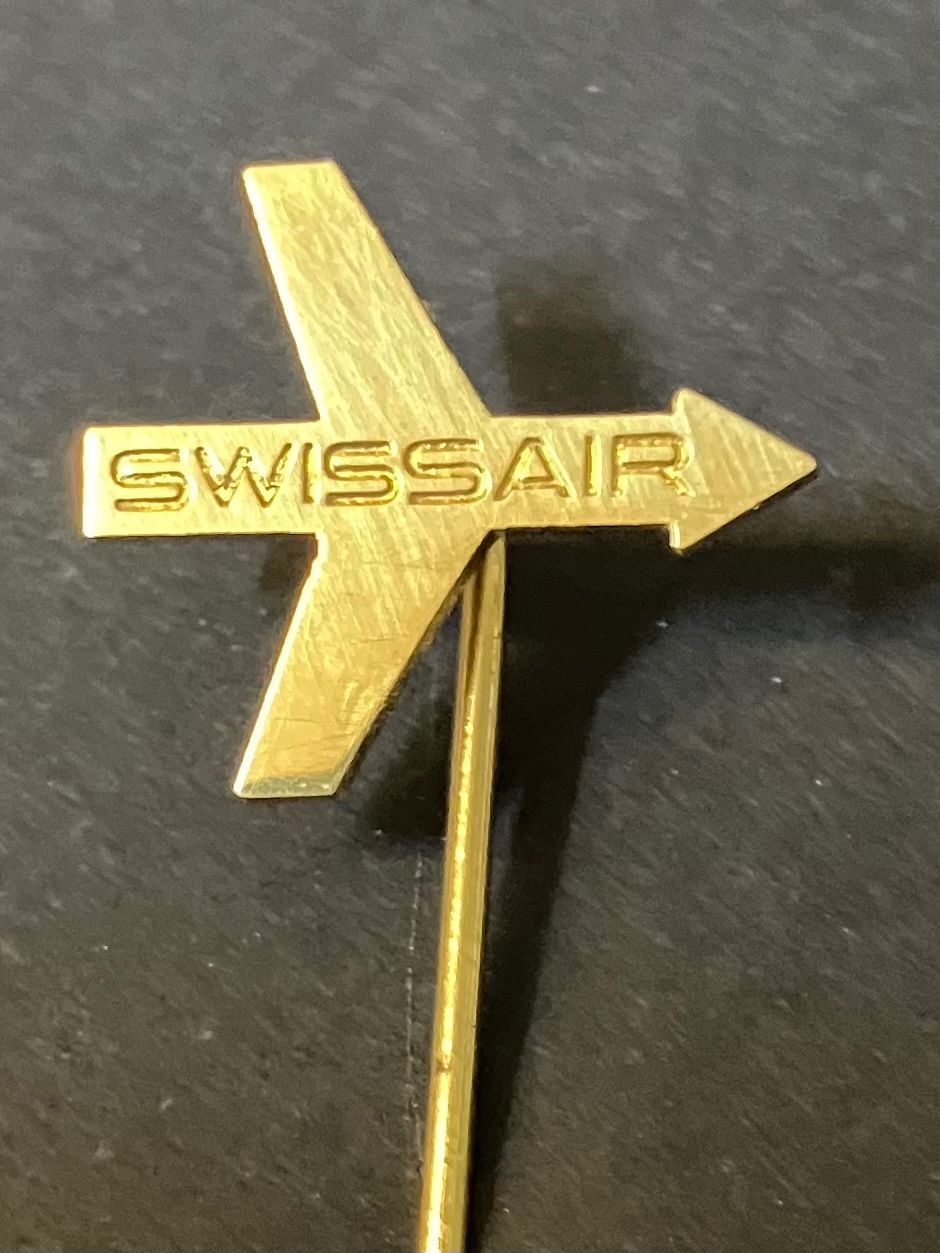 Swissair Placchette & Badge: SWISSAIR - SCHWEIZER FLUGGESELLSCHAFT - ANSTECKNADEL – Usato da Basel venduto da lagavulin02