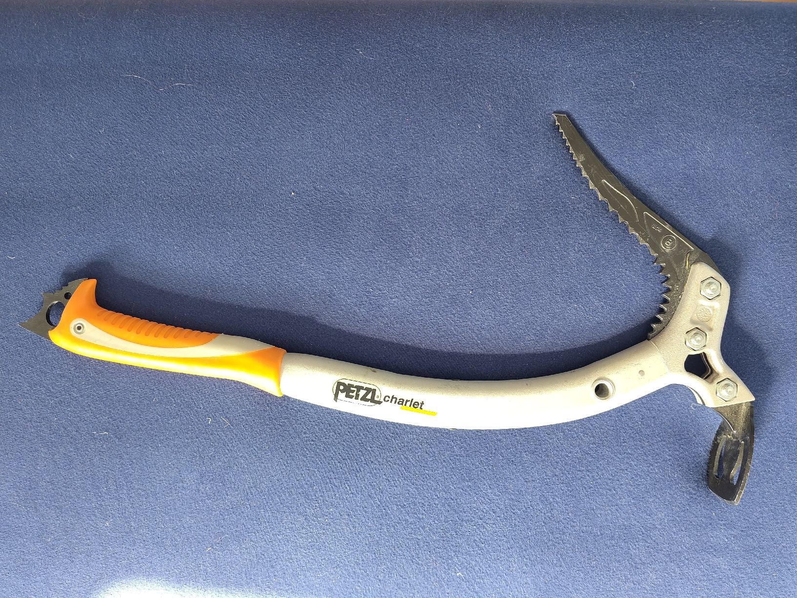 Petzl Matériel de grimpe: Steileispickel Petzl – D'occasion à Bern par ann_9tdx