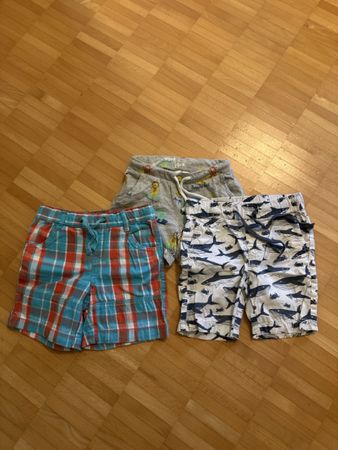 Kurz Hosen 98