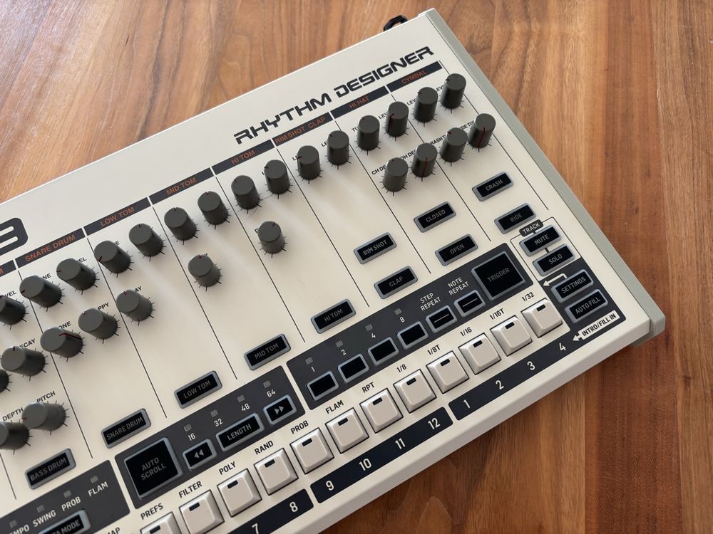 Behringer Strumenti musicali: Behringer RD-9 Rhythm Designer Drumcomputer – Usato da Münchenbuchsee venduto da woodsun 2