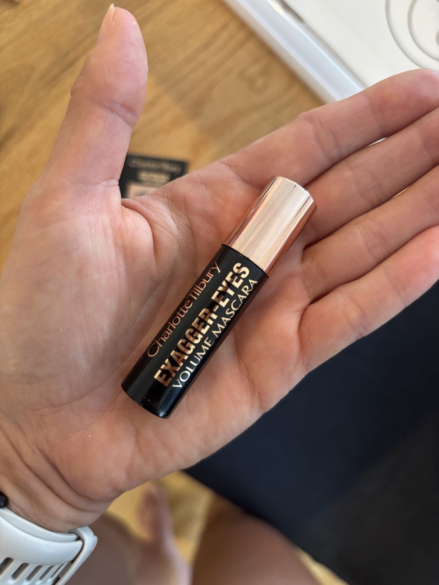 Charlotte Tilbury Make-up: Ungeöffnete Charlotte Tilbury Mascara – Nuovo e nell'imballaggio originale da Wetzikon ZH venduto da ger_yvd6 2