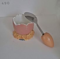 Eierbecher Ei mit Löffel