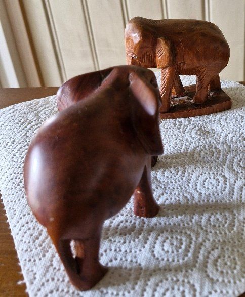 Statuette: 2 wunderschöne Elefanten – Usato da Gerzensee venduto da Neggimann 3
