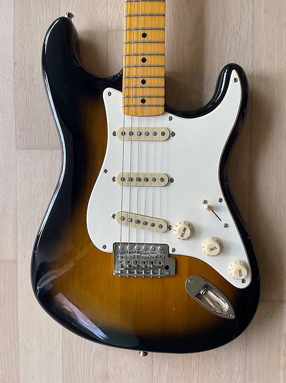 Fender Strumenti musicali: Squier by Fender Classic Vibe '50s Stratocaster – Usato da Zürich venduto da flyingleonie 1