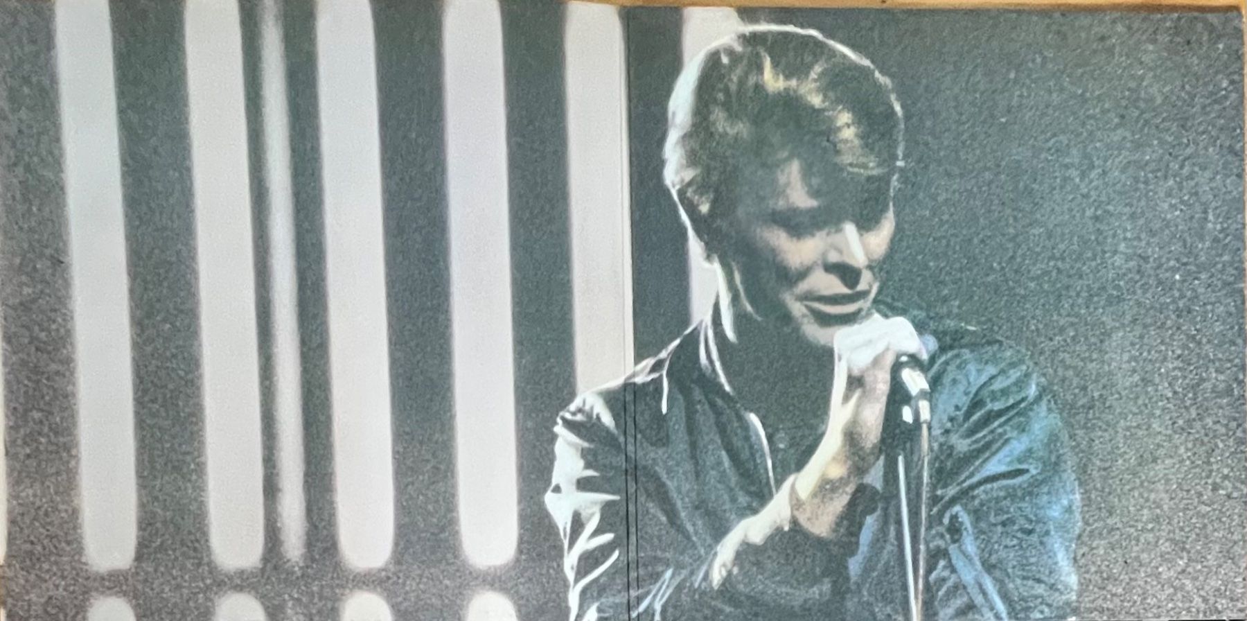 Schallplatten: DAVID BOWIE  -  STAGE     /      Vinyl - Doppel-LP – Gebraucht aus Horw von Belowzero0 2