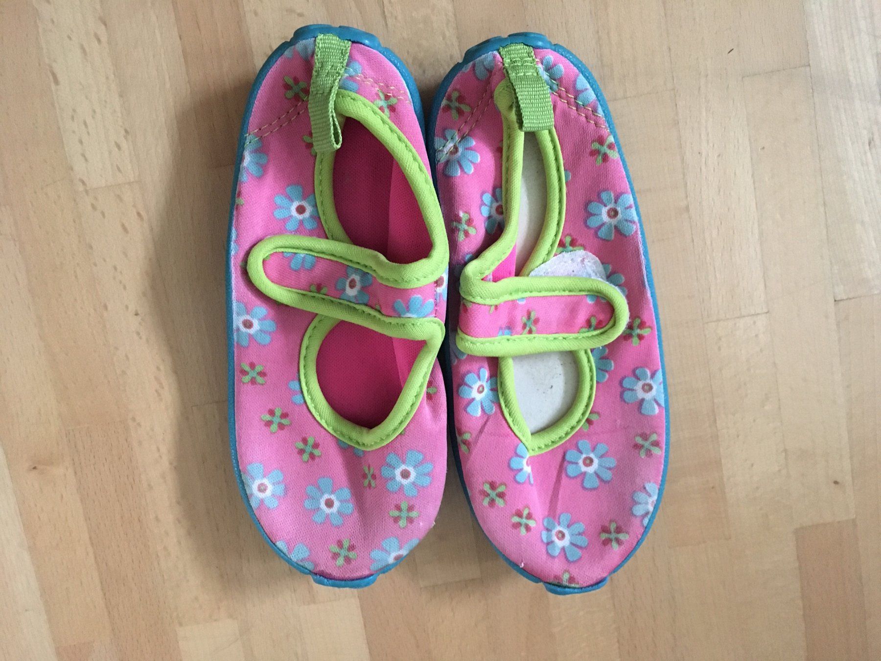 Scarpe per ragazze: Badeschuhe ca. 26 – Usato da Chur venduto da steffeli04