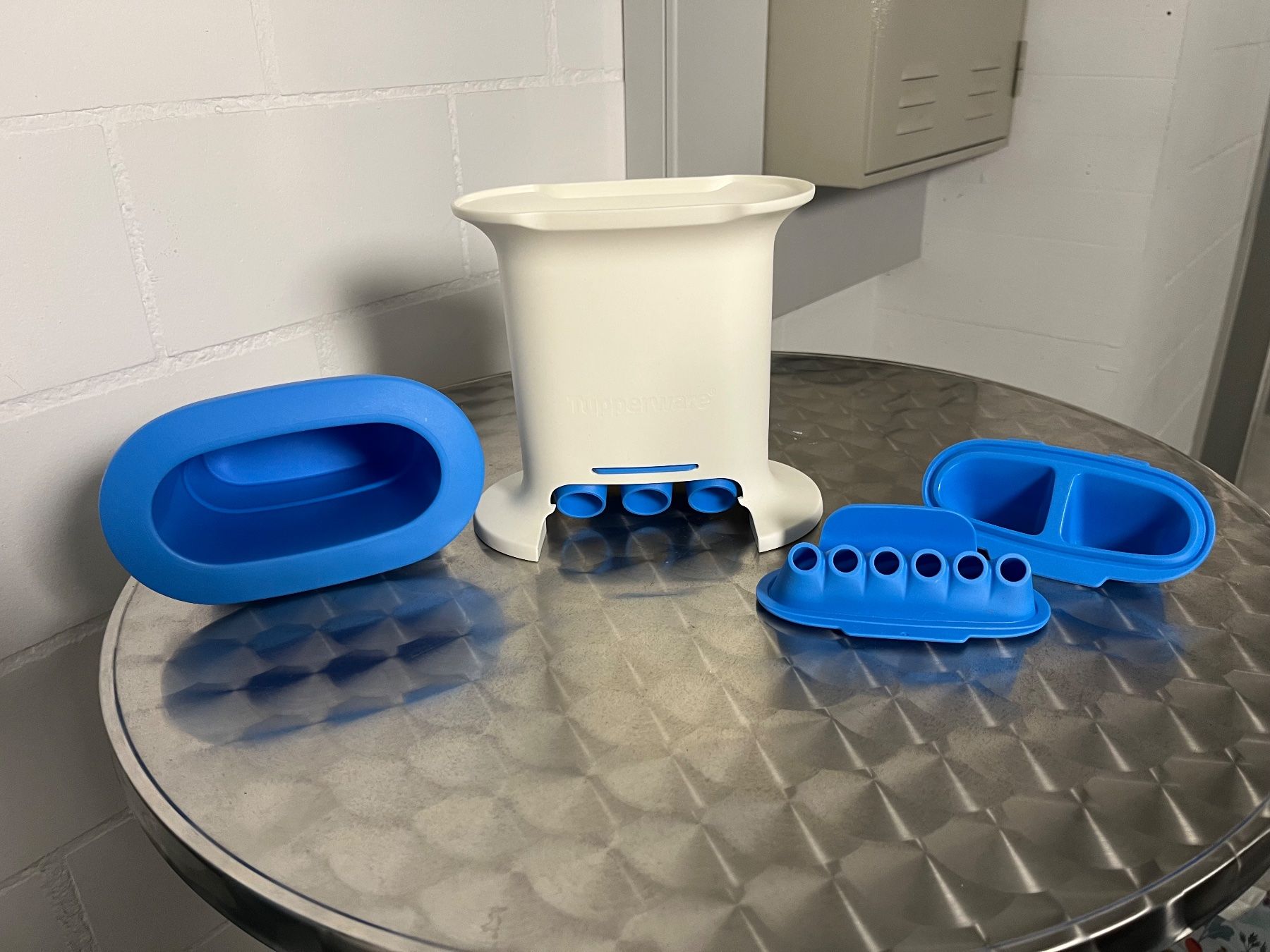 Tupperware Elettrodomestici da cucina: Tupperware Multi-Presse – Nuovo (secondo la descrizione) da Kollbrunn venduto da Giovanna1979