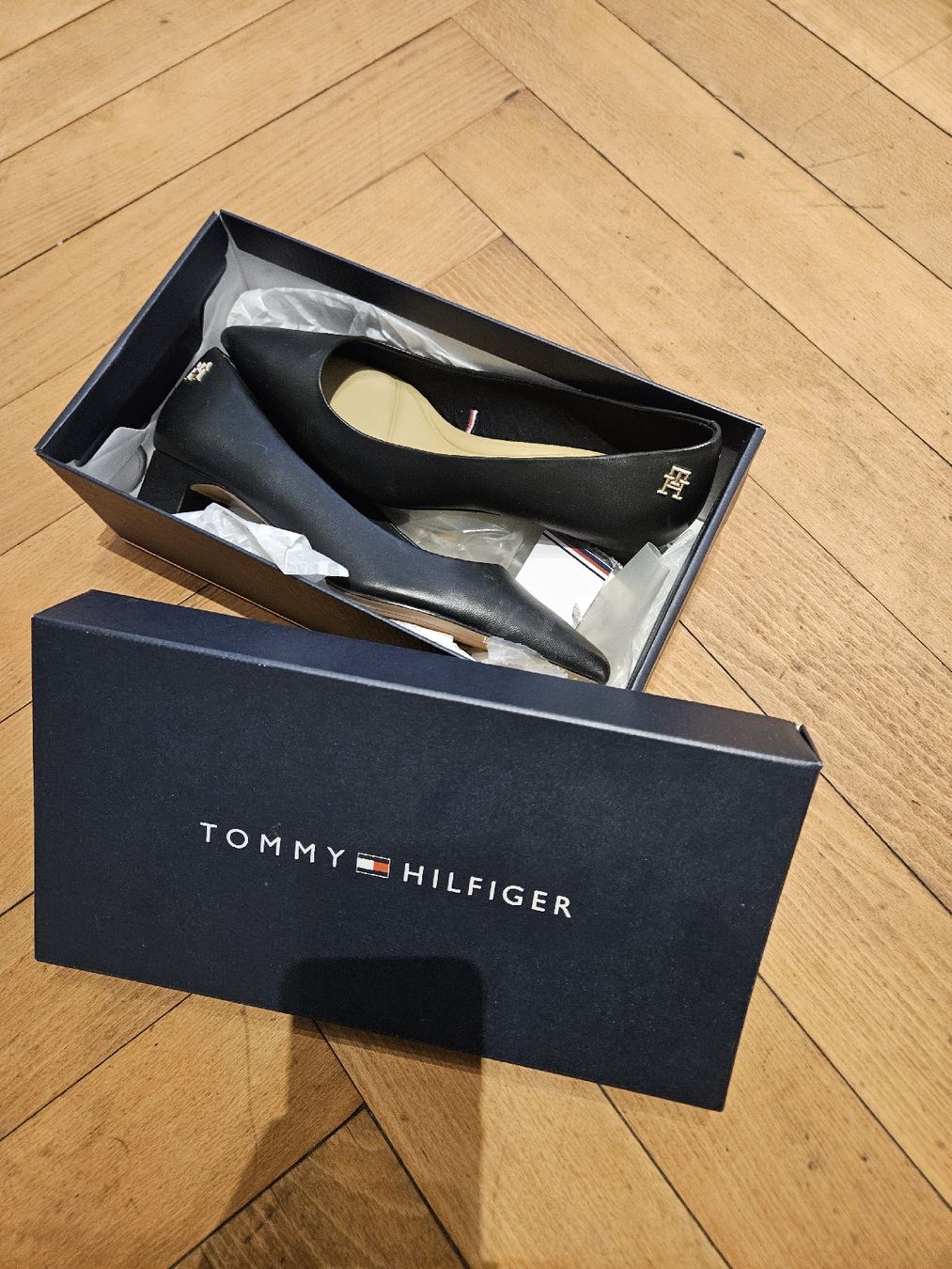 Tommy Hilfiger Scarpe da donna: Tommy Hilfiger Pumps – Nuovo (secondo la descrizione) da Zürich venduto da nat_20