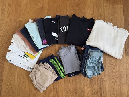 Kleiderpaket Gr. 134/140-146/152