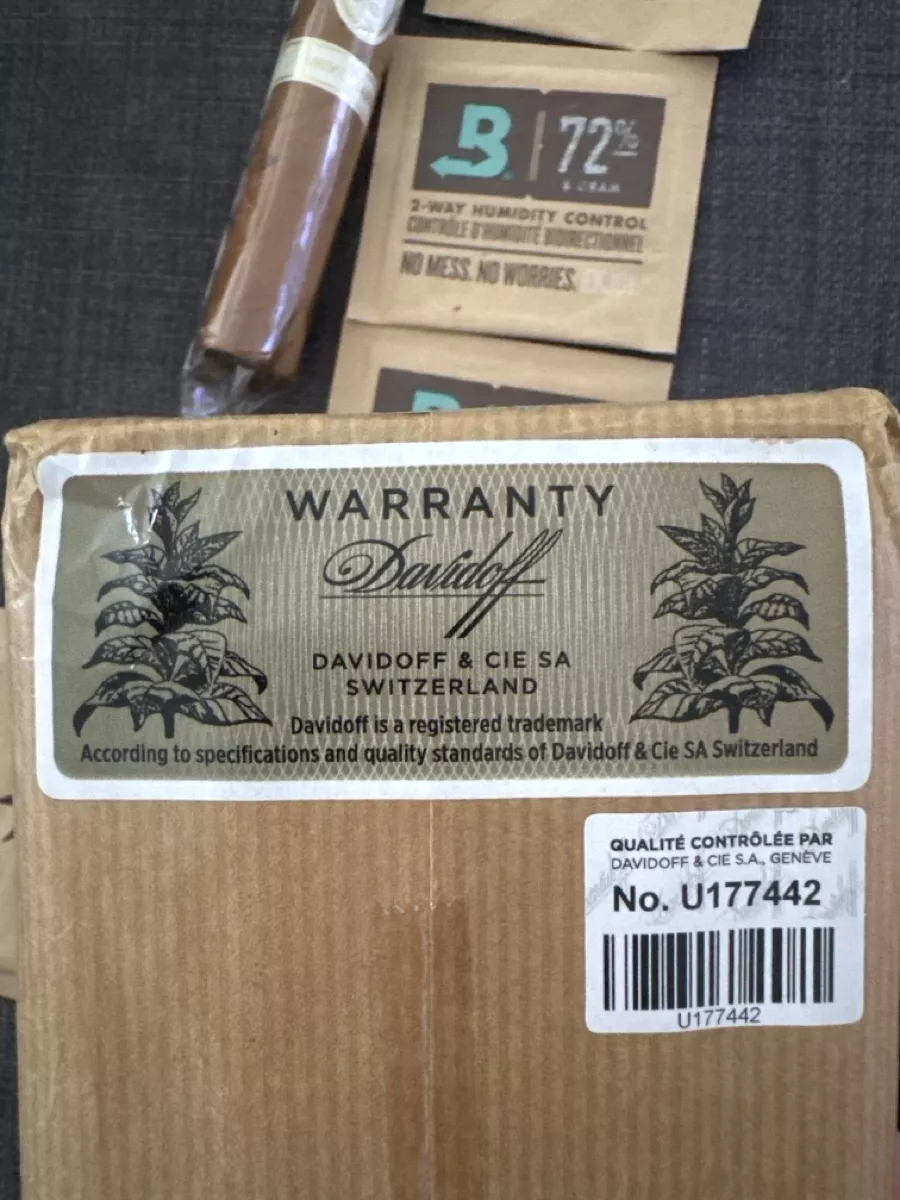 Davidoff Sigari: Davidoff & Cie SA cigar  – Nuovo e nell'imballaggio originale da Göschenen venduto da Lord.Raiden 3