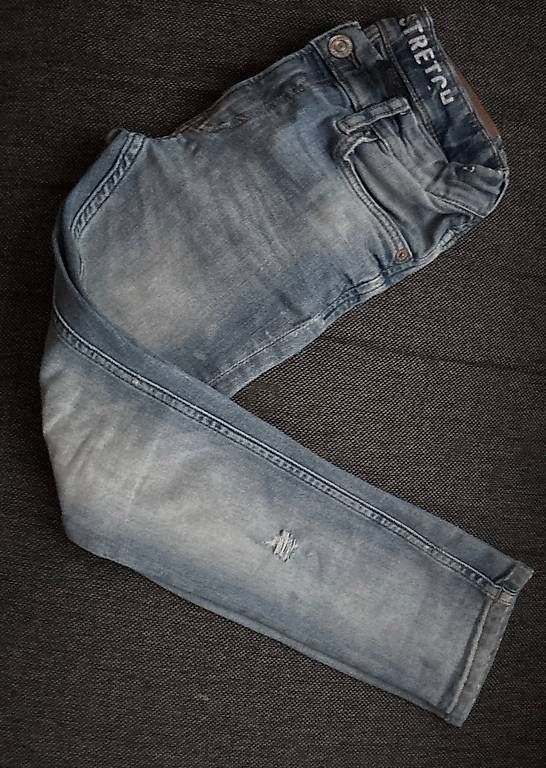 H&M Pantaloni: H&M Jeans Super Stretch 128 – Usato da Regensdorf venduto da Piritatti 2