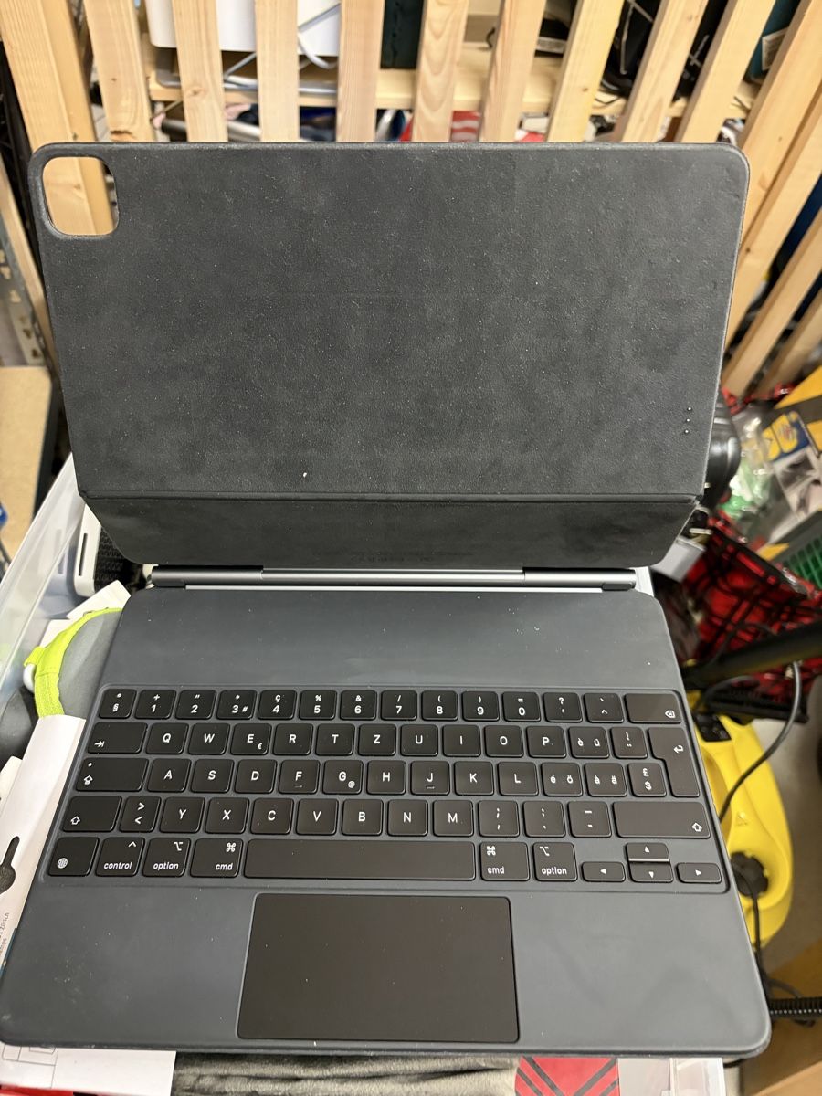 Apple Tastaturen: Apple Magic Keyboard for iPad Pro 12.9-inch – Gebraucht aus Zürich von jer_92rr 1