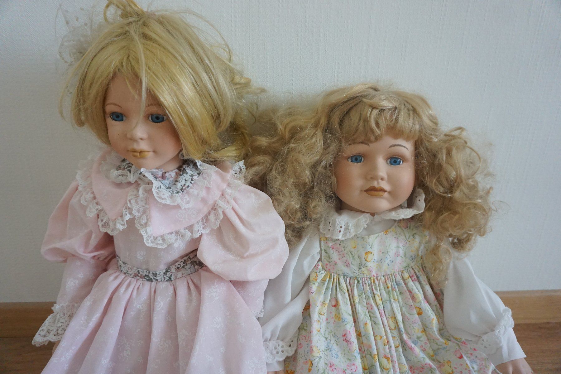 Bambole: 2 grosse Sammler- Puppen – Usato da Hochdorf venduto da Aguadulce 2