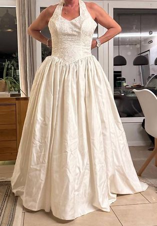 Hochzeitskleid Neckholder