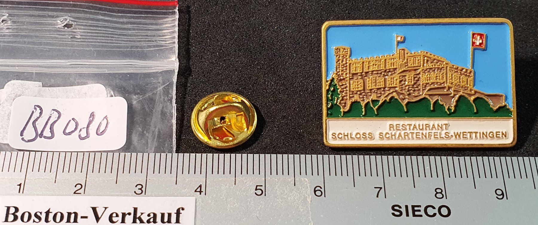 Placchette & Badge: BB080 - Pin Restaurant Schloss Schartenfels Wettingen – Usato da Reinach BL venduto da Boston-Verkauf 1
