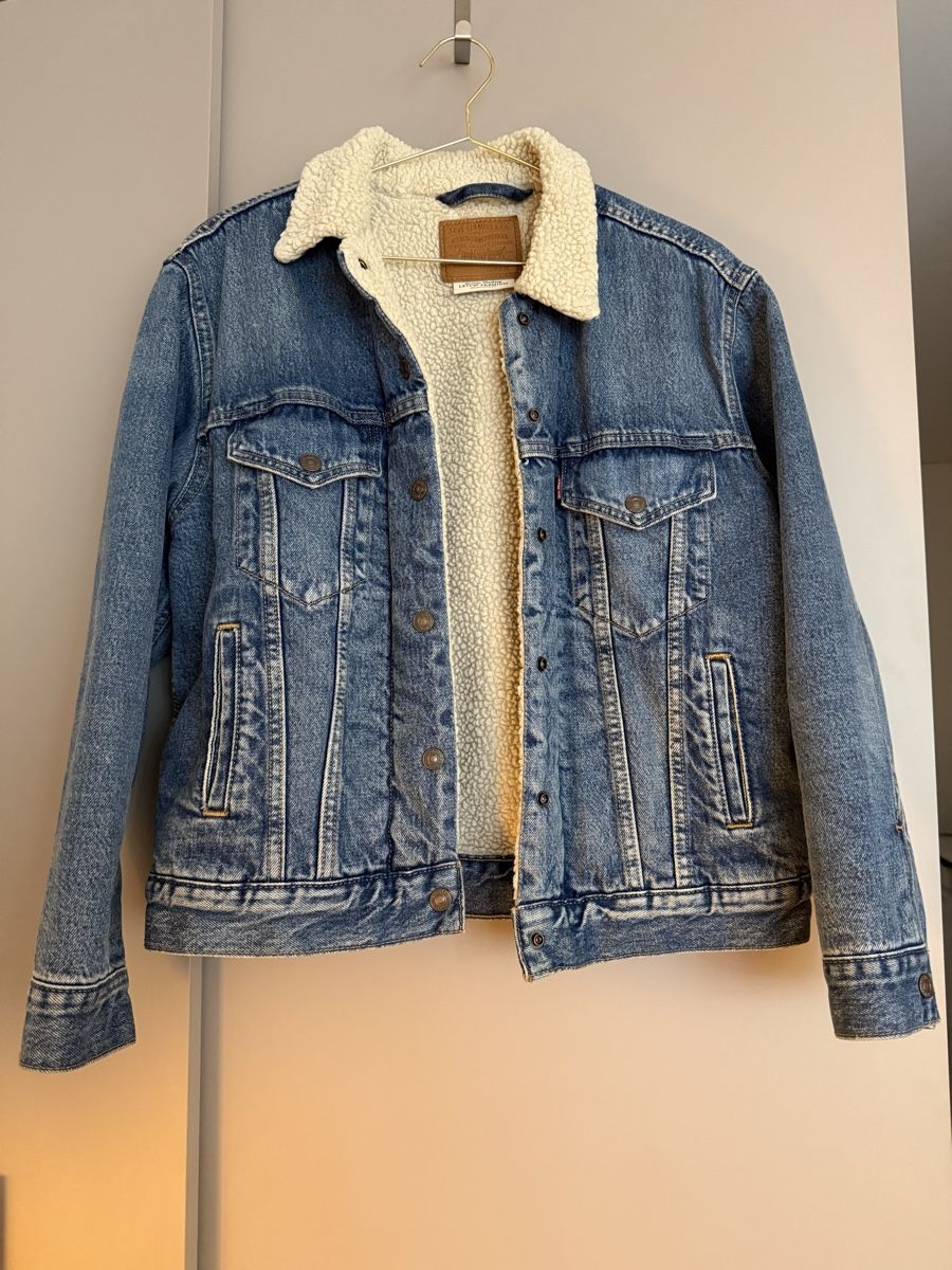 Levi's Vestes: Jeansjacke Levi's mit Lammfellfutter – Neuf (Voir description) à Muttenz par gioi_44