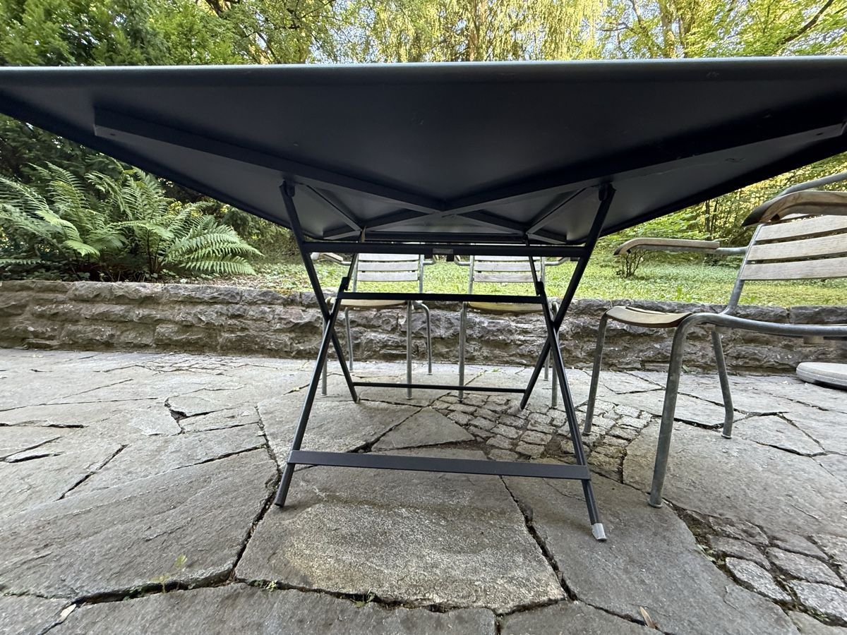 Fermob Tische: FERMOB Tiscj Caractère 128x128 – Gebraucht aus Zürich von StudioCardin 3