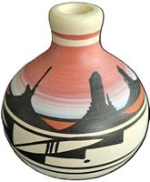 Vase Navajo Monument Valley Arizona USA / Original