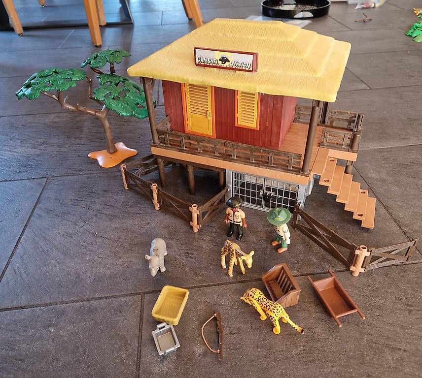 Giocattoli: Playmobil Rangerstation – Usato da Mettmenstetten venduto da Cam7 1