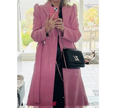 Manteau Red Valentino rose avec ceinture
