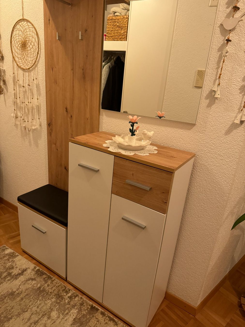Guardaroba: Schöne gepflegte Garderobe – Usato da Wabern venduto da Westi_02