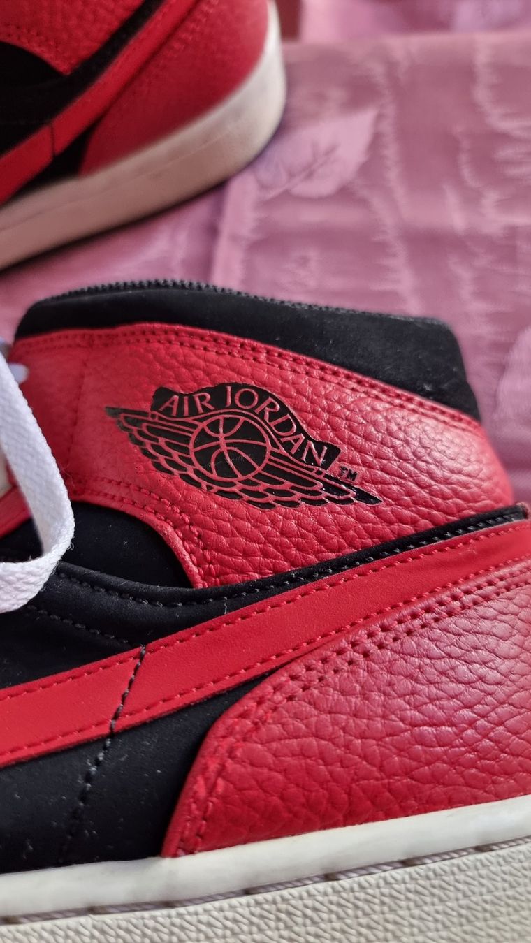 Jordan Scarpe da uomo: NIKE AIR JORDAN 1 MID "REVERSE BRED" TRAINERS Gr.44! – Usato da Raron venduto da Skyler68 3