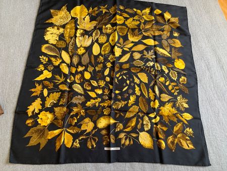 Hermès Seidentuch "Feuillage d'Automne" 90x90cm Herbstblätte