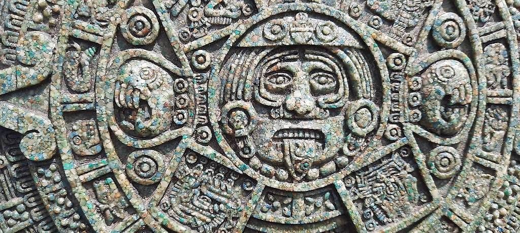 Tutte le decorazioni: calendrier maya en pierres naturelles – Usato da Chardonne venduto da hel_h5k2