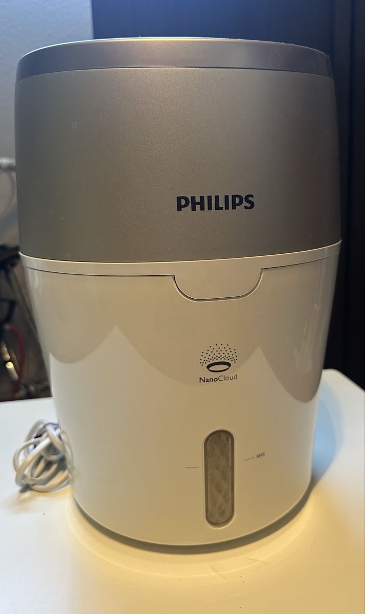 Philips Luftbefeuchter: Philips Luftbefeuchter Series 2000 HU4803 Weiss/Grau – Gebraucht aus Geroldswil von MD1704