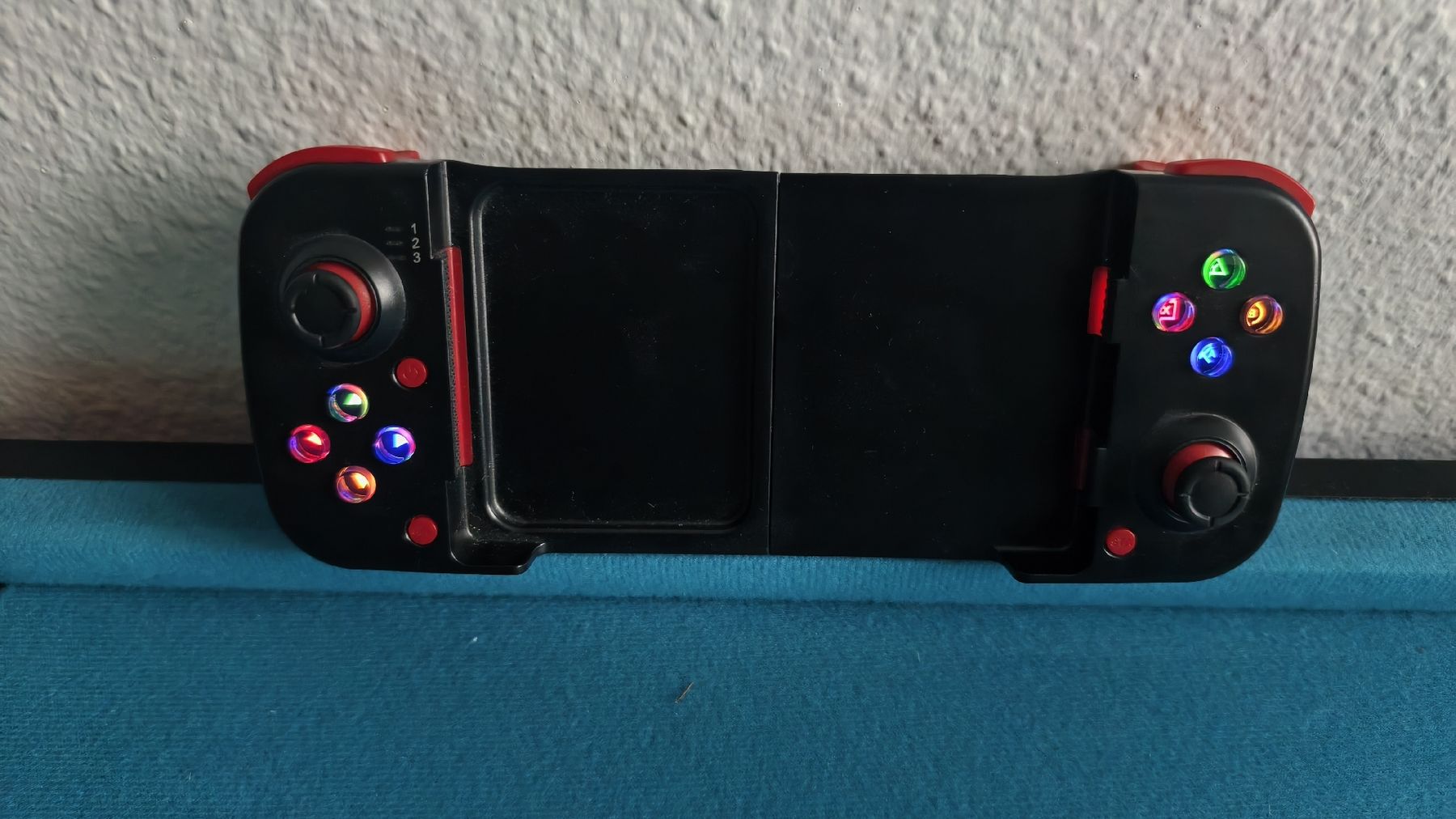 Controller: Mobiler Gaming-Controller – Gebraucht aus Wetzikon ZH von ybu_5wvm