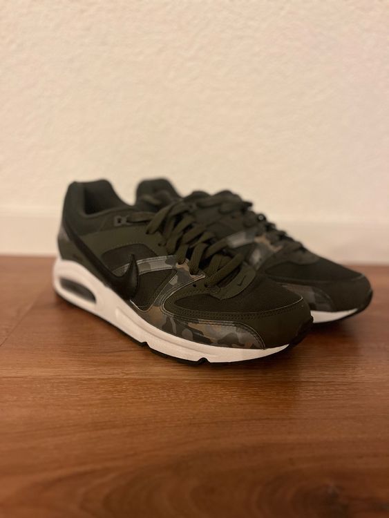 Nike air max command on sale camo