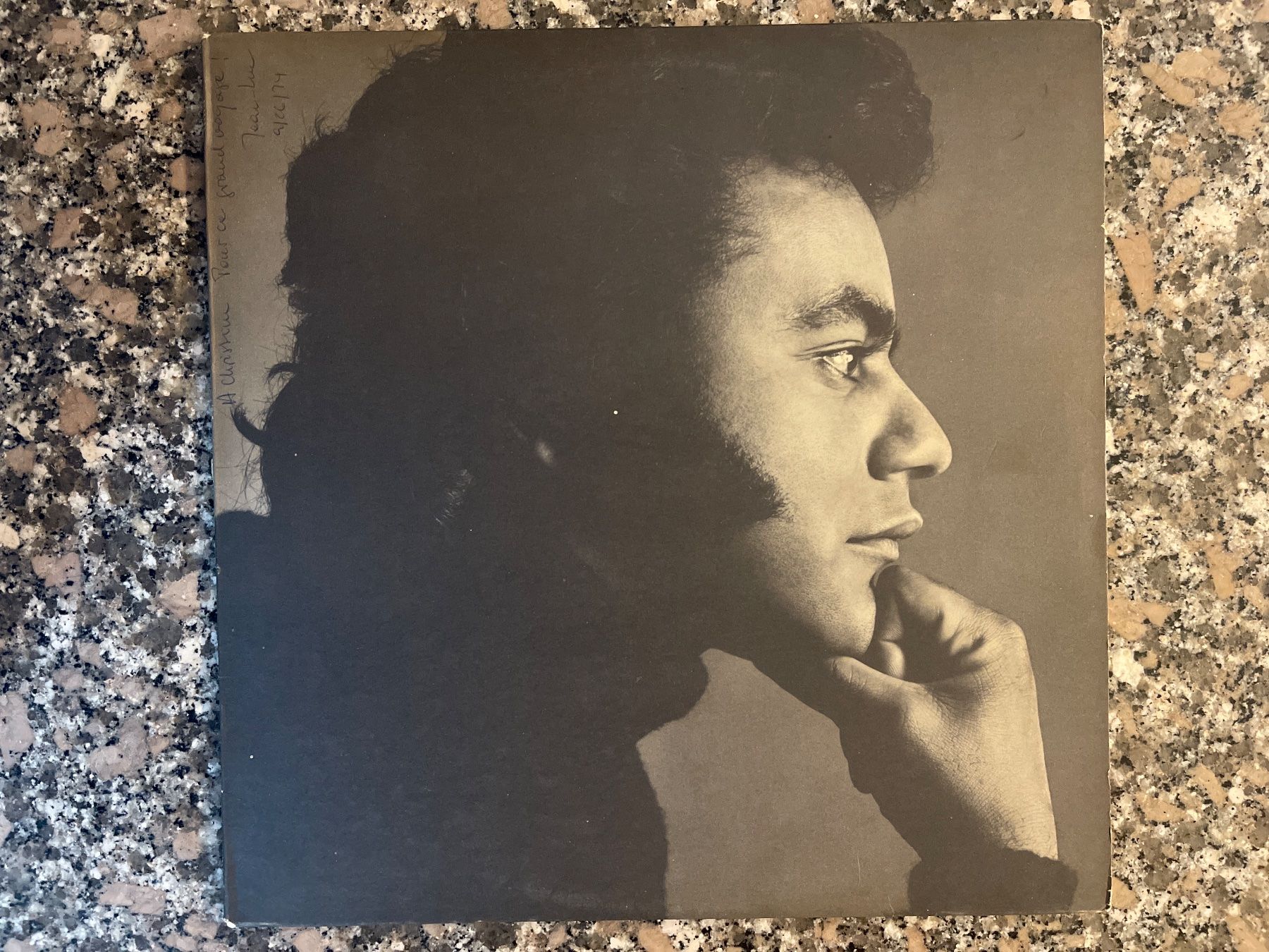 Dischi in vinile: A107/Johnny Mathis "Killing Me Softly" – Usato da Frutigen venduto da Philippe_jsp