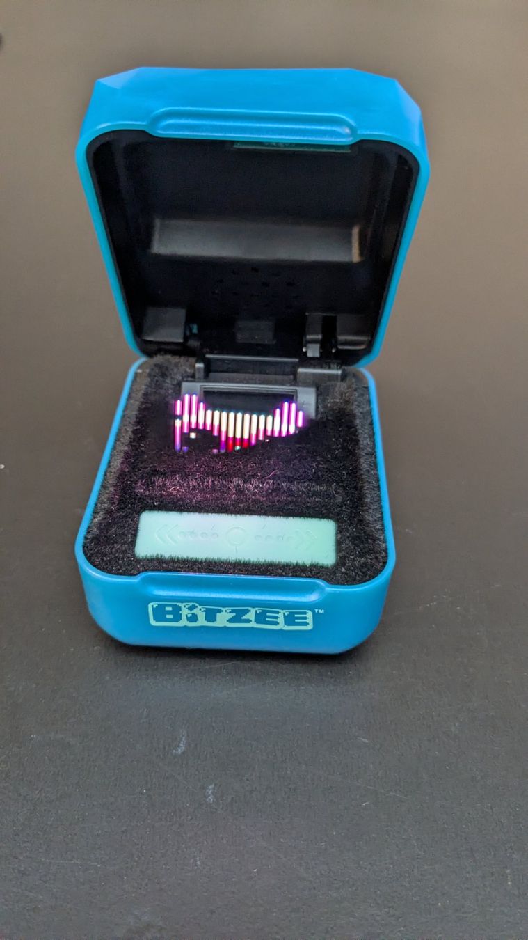 Spielzeuge: Bitzee – Gebraucht aus Adliswil von bibuubib 1