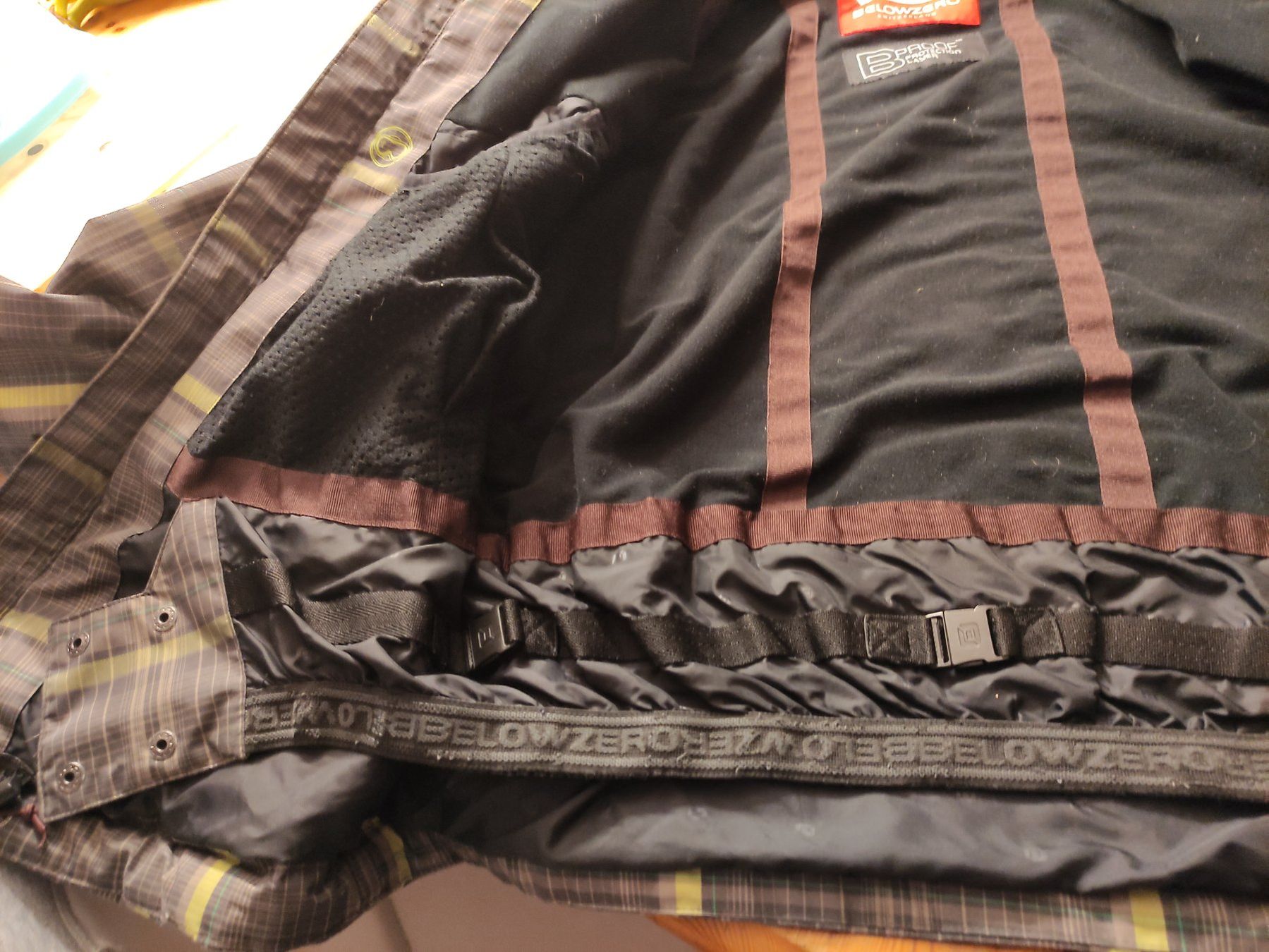 Vestes & Manteaux: Skijacke – D'occasion à Mümliswil par Andreablaukatze 3