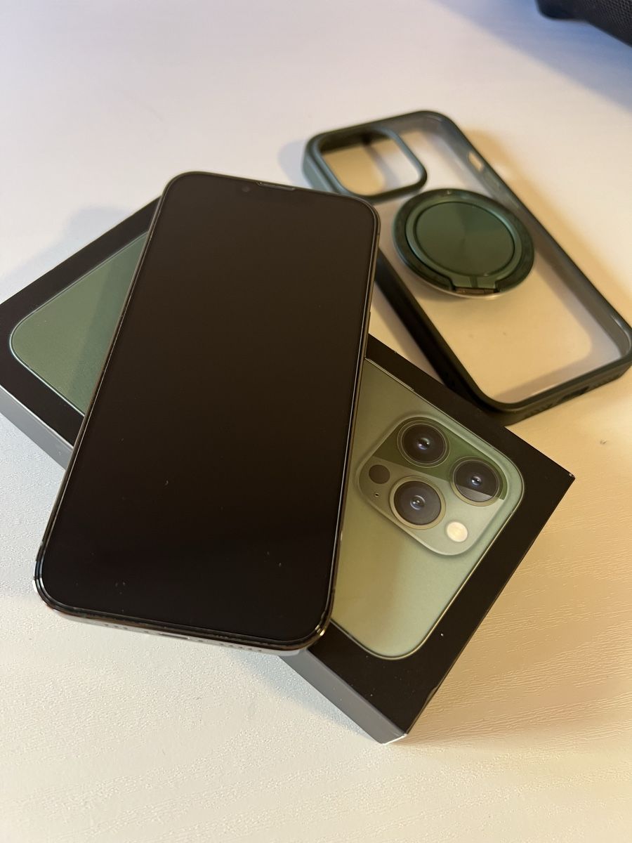 Apple Telefoni cellulari / Smartphones: iPhone 13 Pro 128GB Alpine Green Ideal – Usato da Adliswil venduto da Pacifoll 1