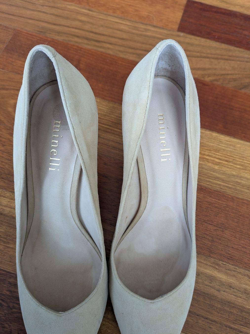 Scarpe da donna: Minelli Suede Pumps Heels Beige Gr. 38 – Usato da Zürich venduto da Cindy_c 1