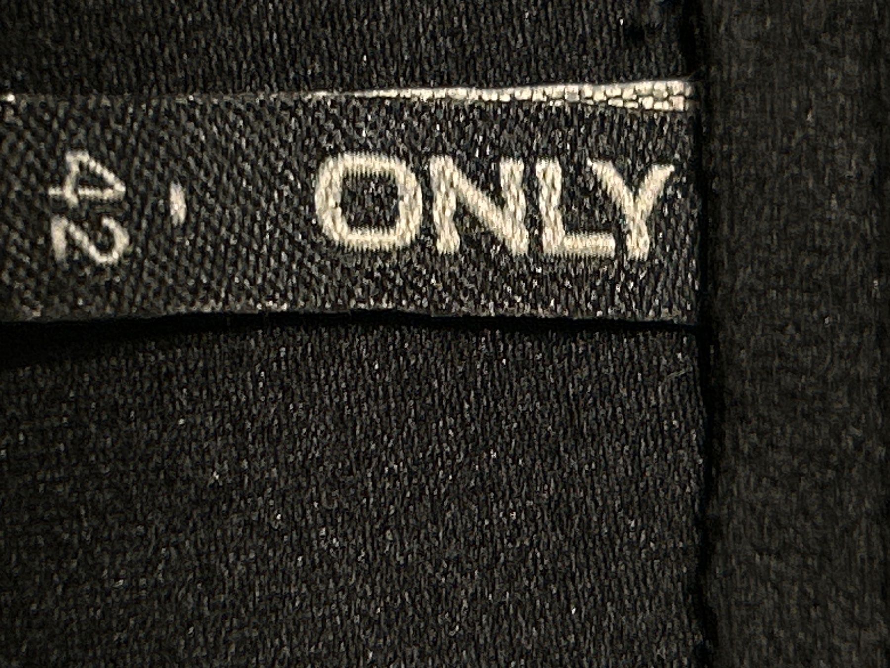 Only Gonne: Jupe schwarz von Only Gr. 42 – Usato da Brunnen venduto da Nala2929 4
