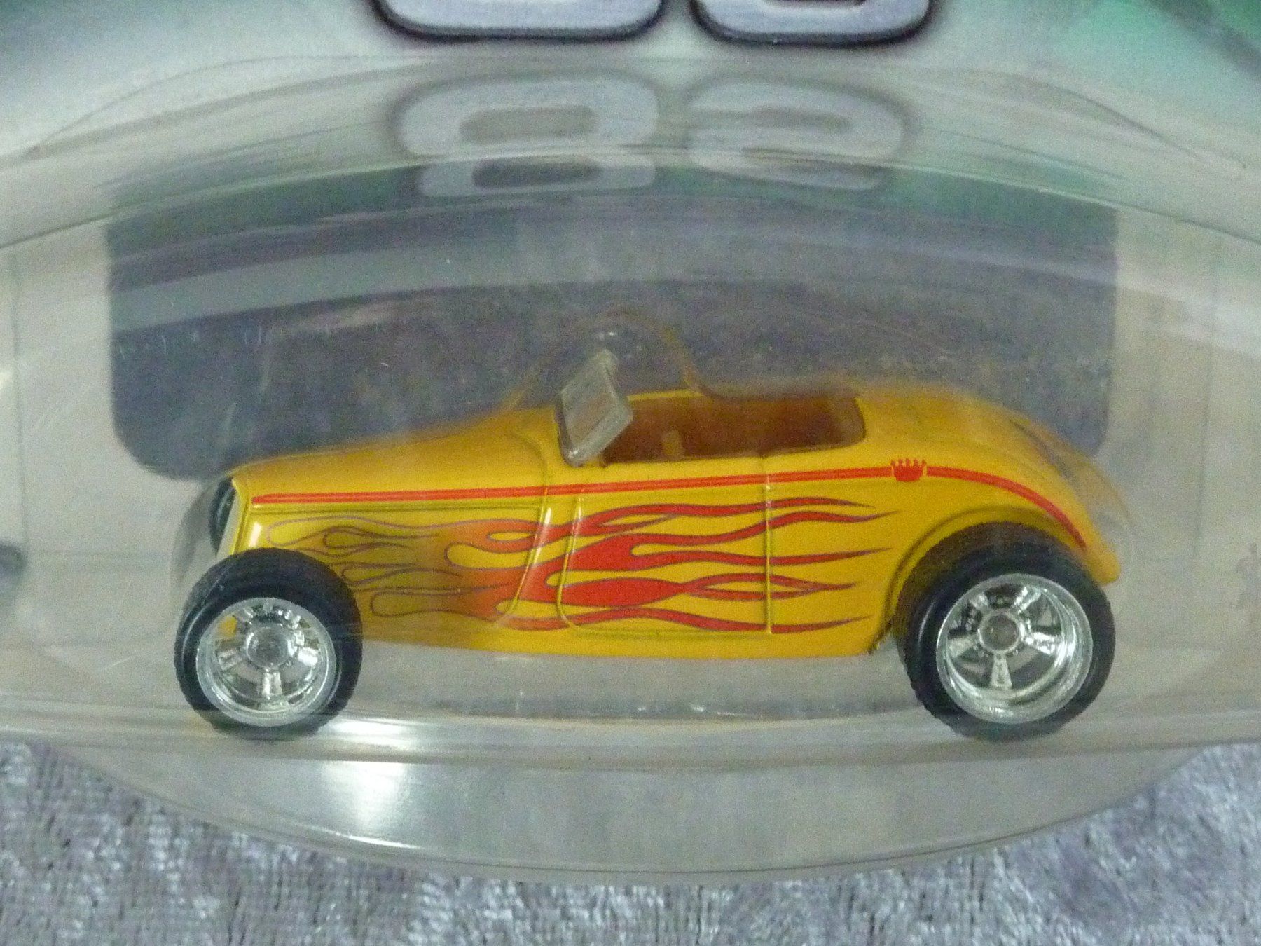 Hot Wheels Modellini d'auto: Hot Rod Great 8s  1:64 – Nuovo e nell'imballaggio originale da Dürrenäsch venduto da modellautos4you 1